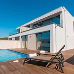 Panoramic Linked With Private Pool - 12a Willa *