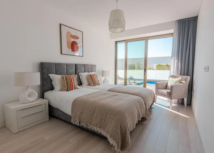 Willa Panoramic Linked With Private Pool - 12a *