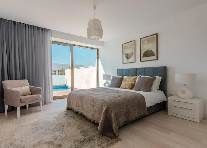 Willa Panoramic Linked With Private Pool - 12a *